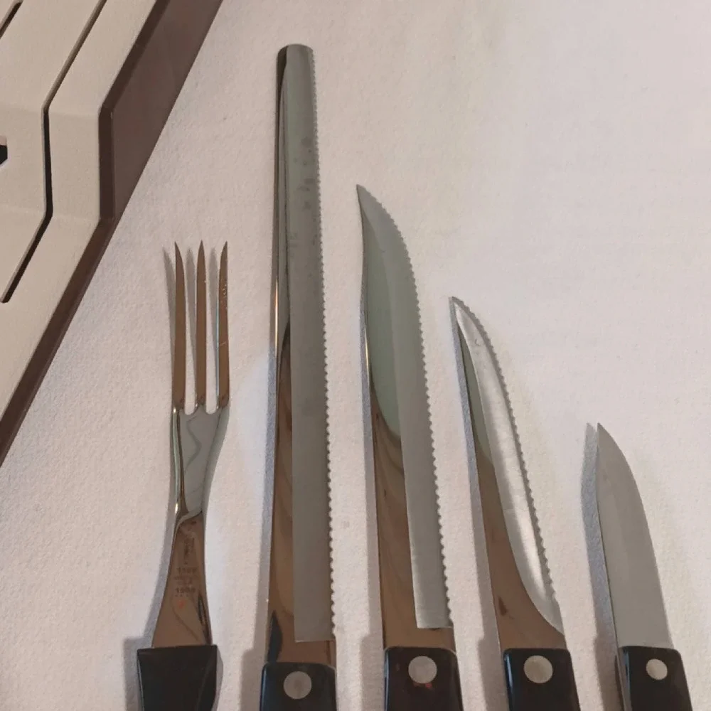 CUTCO 5 PC Knife Fork Set w/ Space Saver Storage Tray Wall Mount - Picture 10 of 12